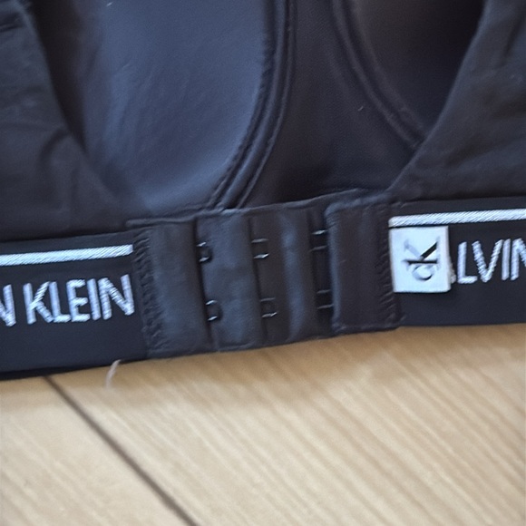 Calvin Klein bra - Picture 4 of 5